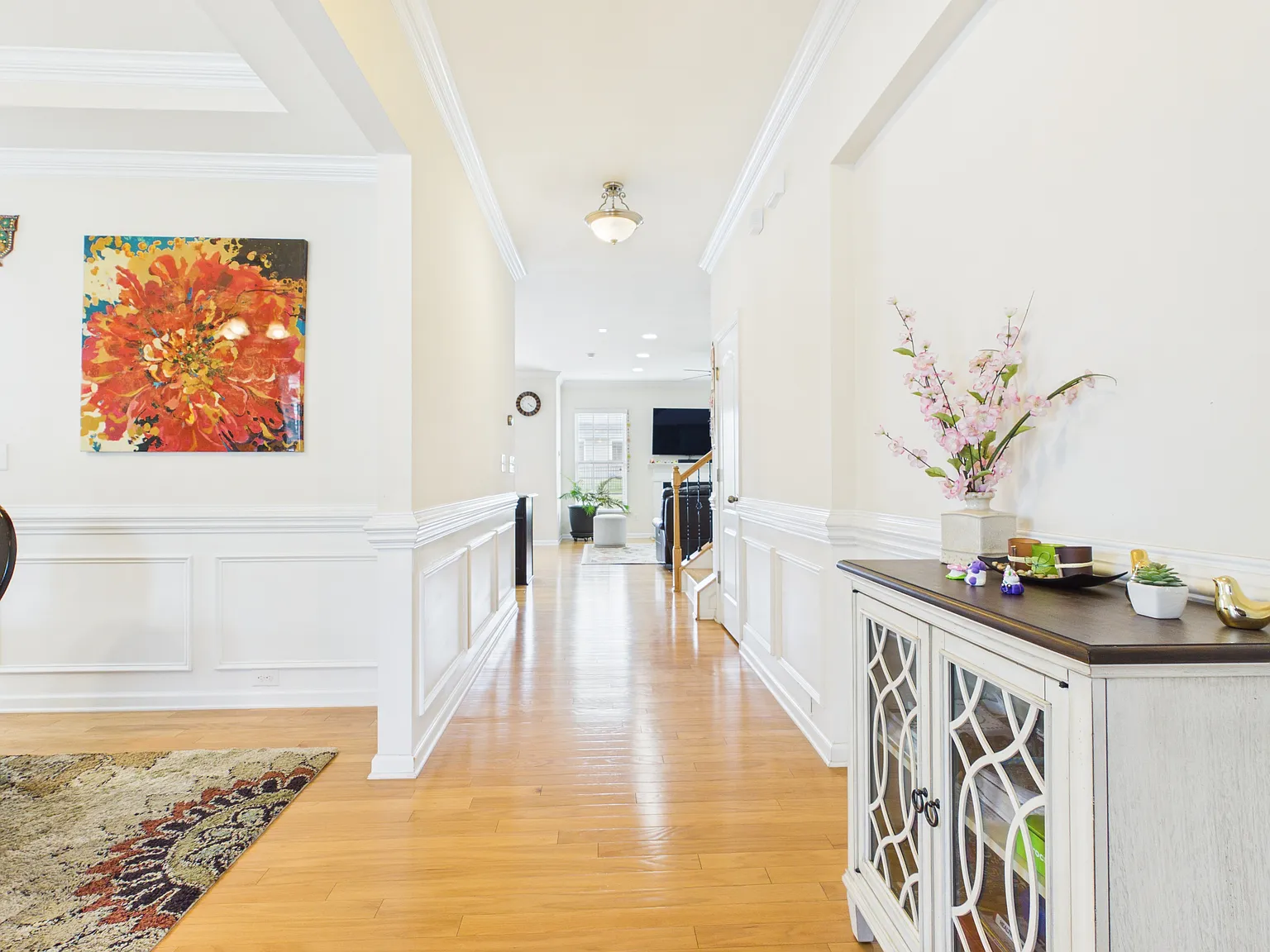 4 bed, 2656 sqft, $2,700 — Photo 2