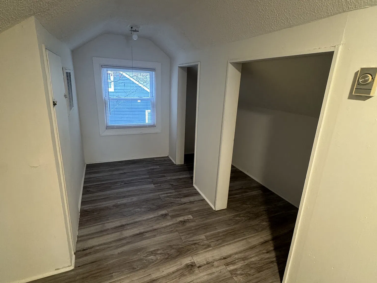 3 W Sedgwick St - 3 — Photo 2