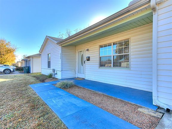 2nd image of 3016 SE 19th St