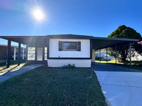 121 Coral Crest Dr #166, Valrico, FL 33594