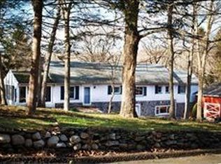 4 Sunset Lake Rd, Hardwick, NJ 07825