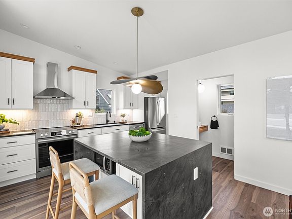 4th image of 11242 Evanston Avenue N #B