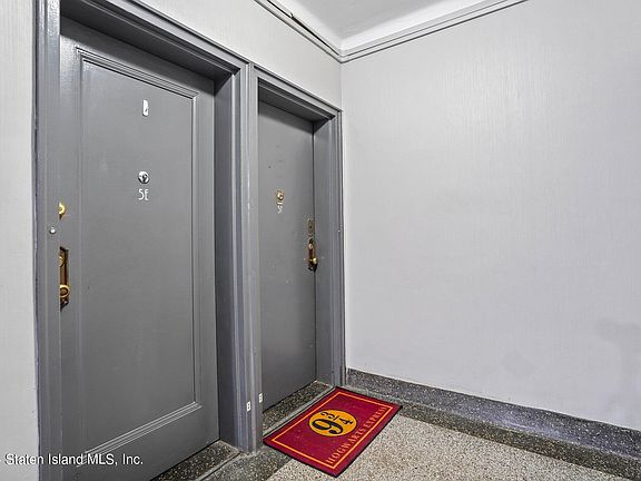 4th image of 200 Hart Blvd APT 5F