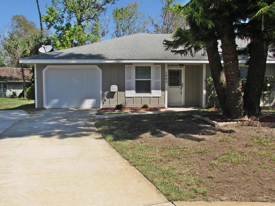 1st image of 1047 Oak Forest Cir
