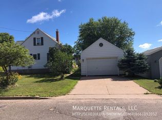 345 Mesnard St, Marquette, MI 49855