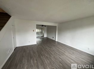 3901 12th St SW UNIT B, Puyallup, WA 98373