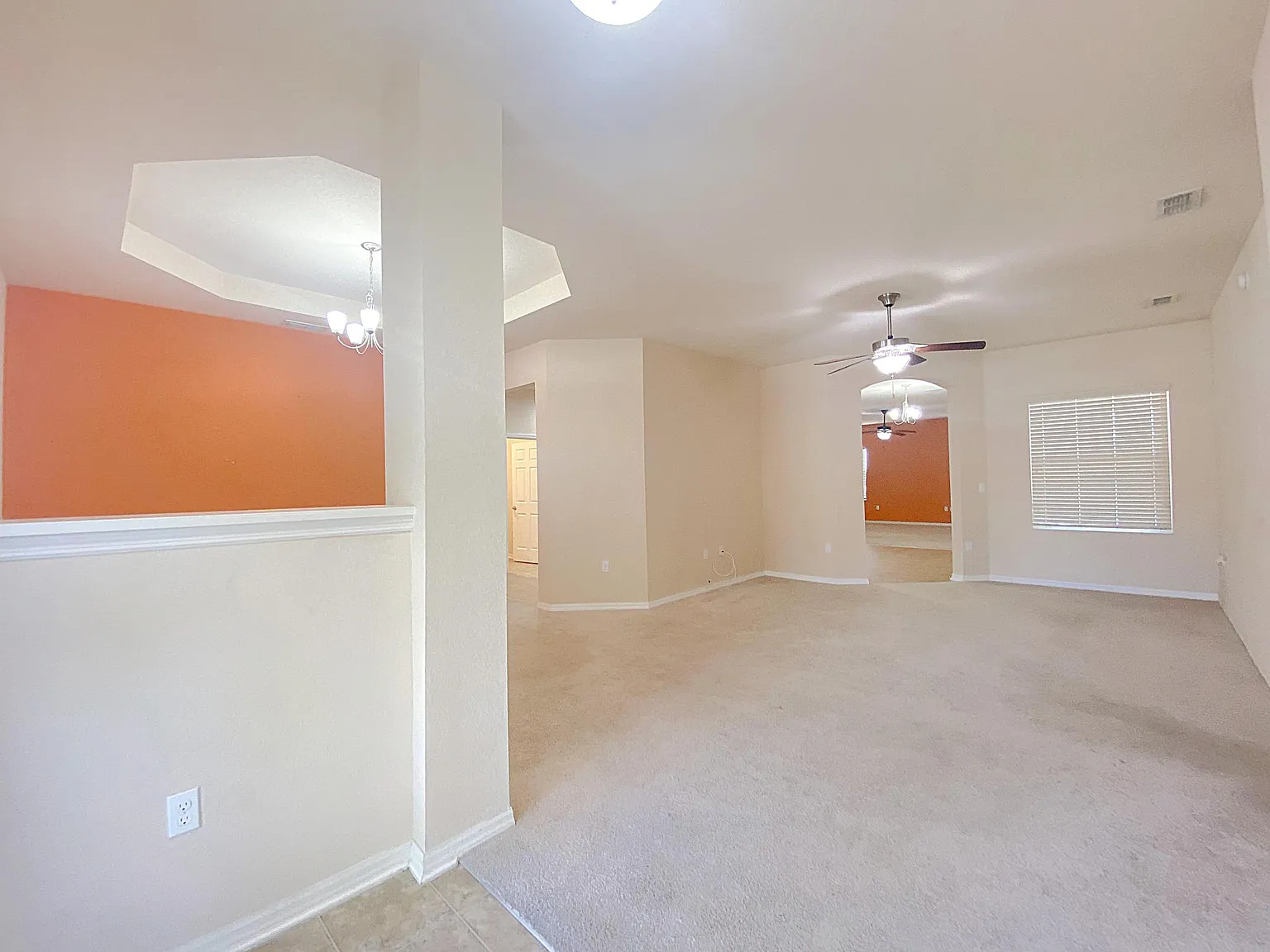 4 bed, 2386 sqft, $2,200 — Photo 4