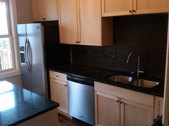 4th image of 3719 N Damen Ave #2