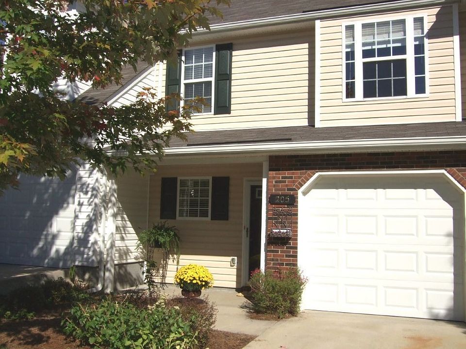 2nd image of 205 Arlington Downs Blvd