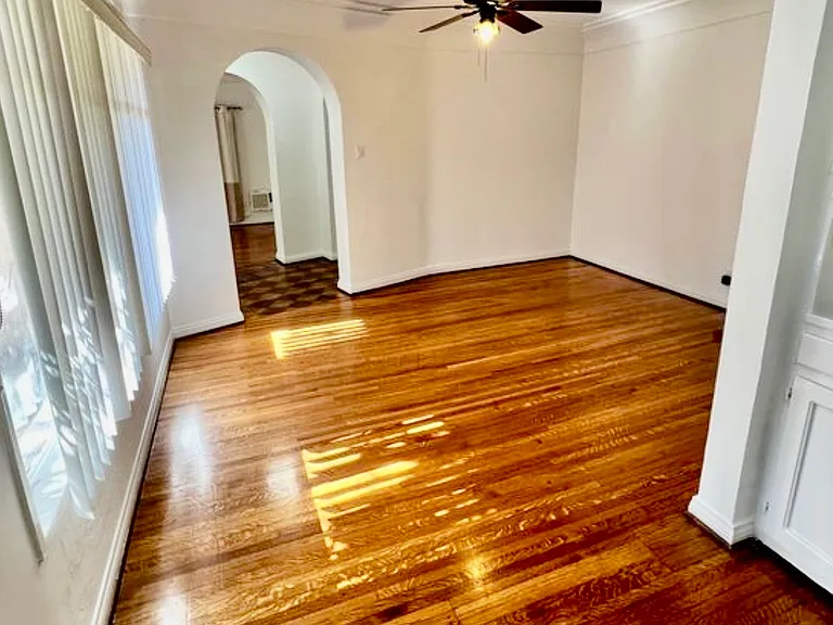 1452 S Sherbourne Dr — Photo 3