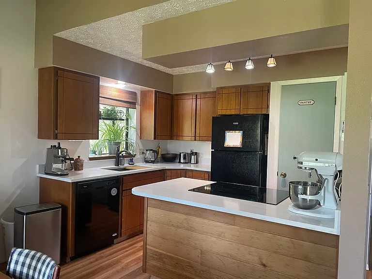 101 S Neyland Ave #4 — Photo 2