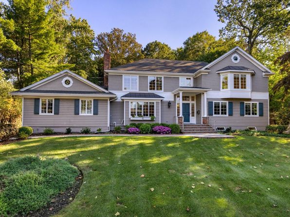 7 Byron Rd