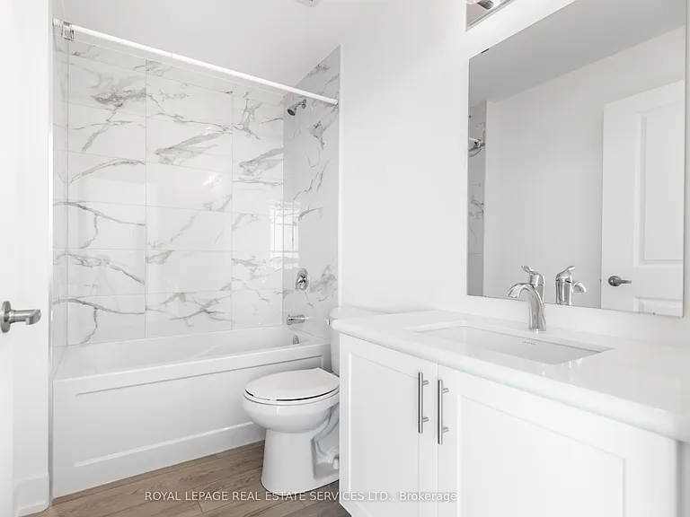 470 Dundas St E #1211 — Photo 31