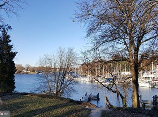 1316 River Rd, Pasadena, MD 21122