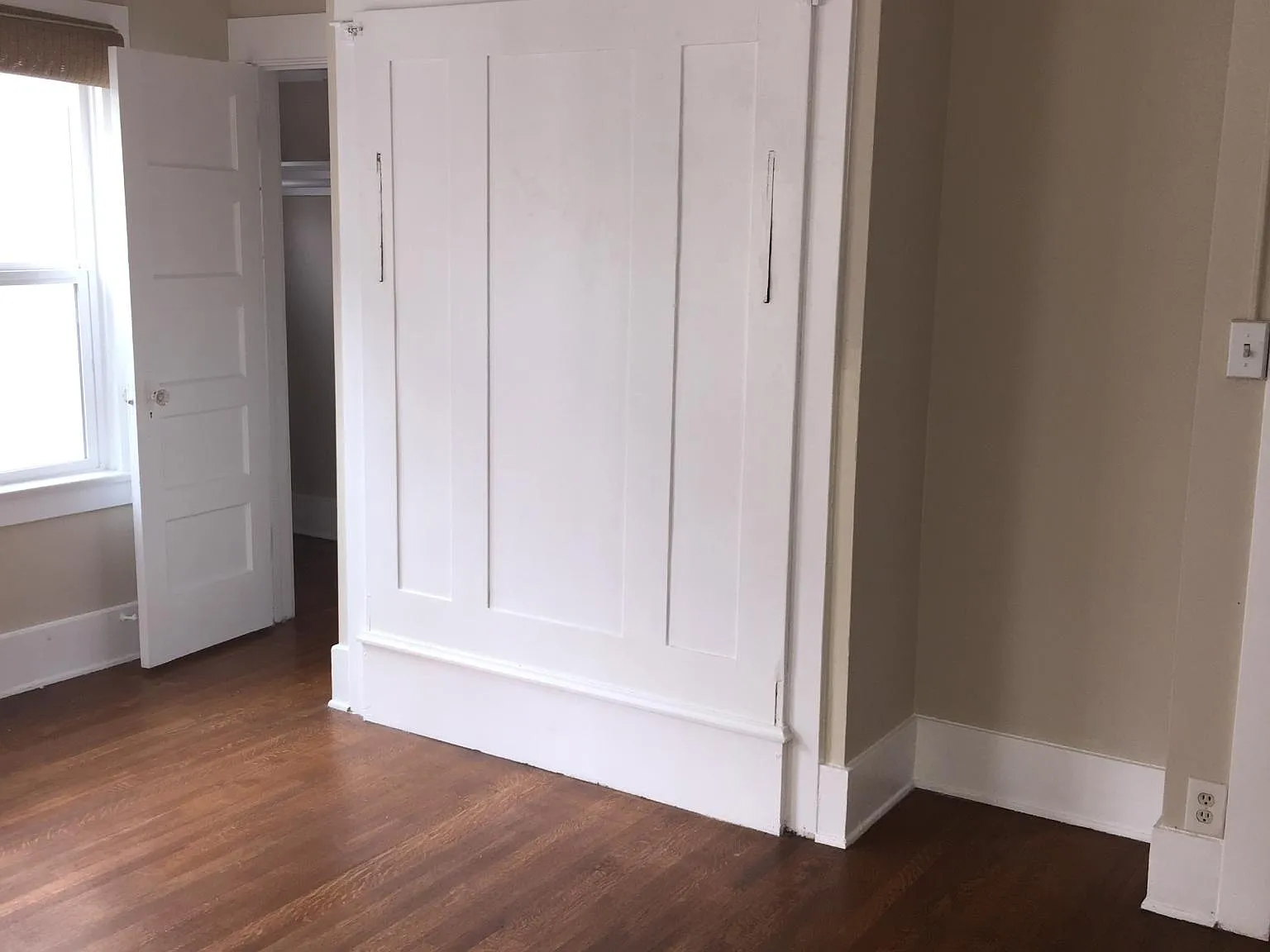 328 W Wilson Ave — Photo 2