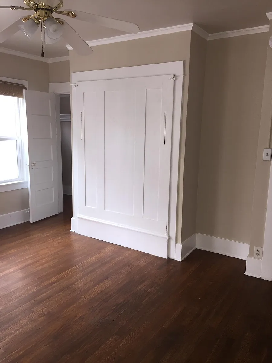 Building Photo - 328 W Wilson Ave #B