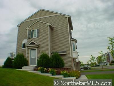 1st image of 4824 Elm Dr N Unit 1