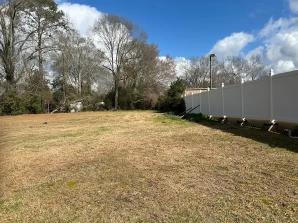 160 W Bay St, Magnolia, MS 39652