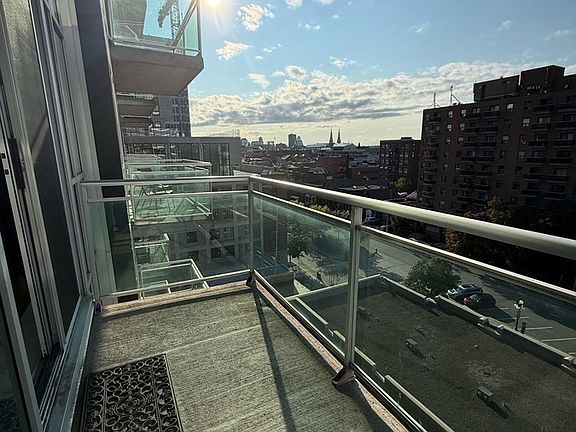 5th image of 134 York St #805