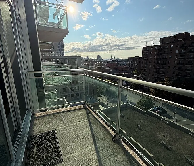 134 York St #805 — Photo 5