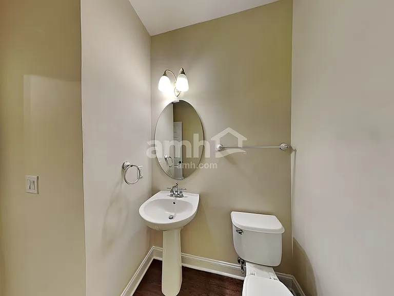 419 Annaberg Ln — Photo 9