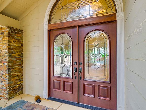 4th image of 1200 Blue Gum Ln