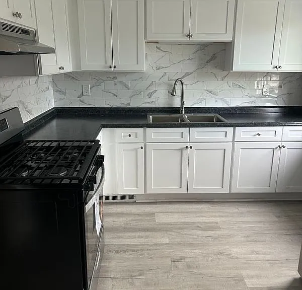 126 Woodruff Ave #2 — Photo 1