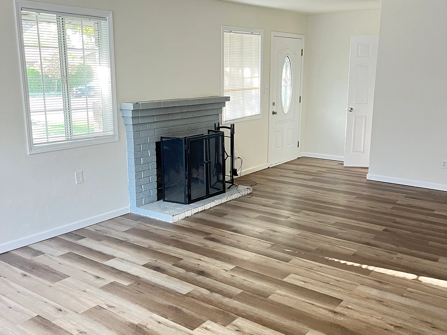 1610 Franklin Ave — Photo 4