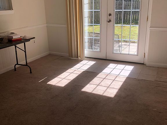 4th image of 4313 Farm House Ln