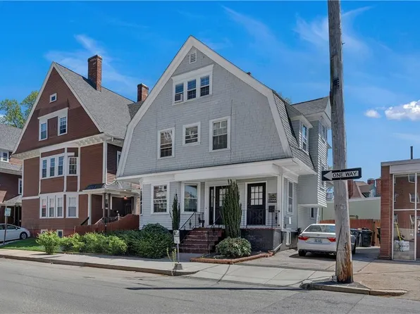 511 Angell St, Providence, RI 02906
