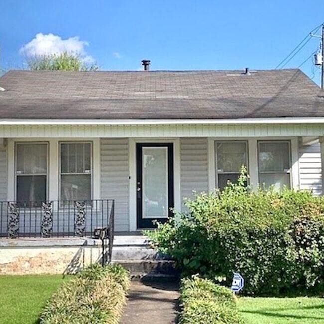 1st image of 1725 2nd Ave #1725