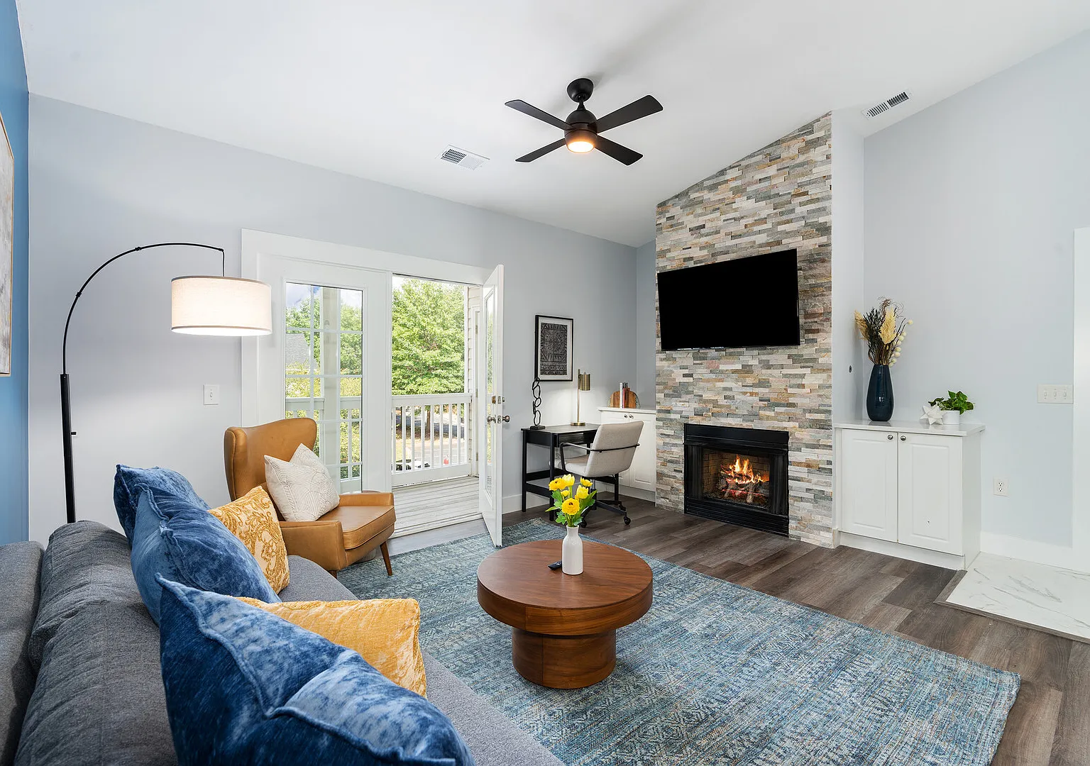 Top-Rated Extended Stay | Quiet + Comfortable — Photo 1