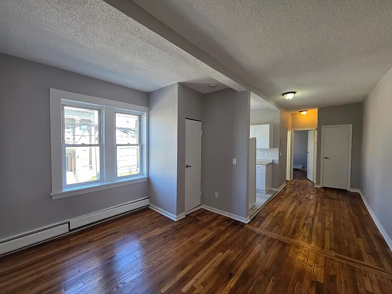 335 Wells St #2B — Photo 8
