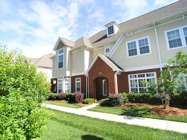 1017 Central Park Cres, Davidson, NC 28036