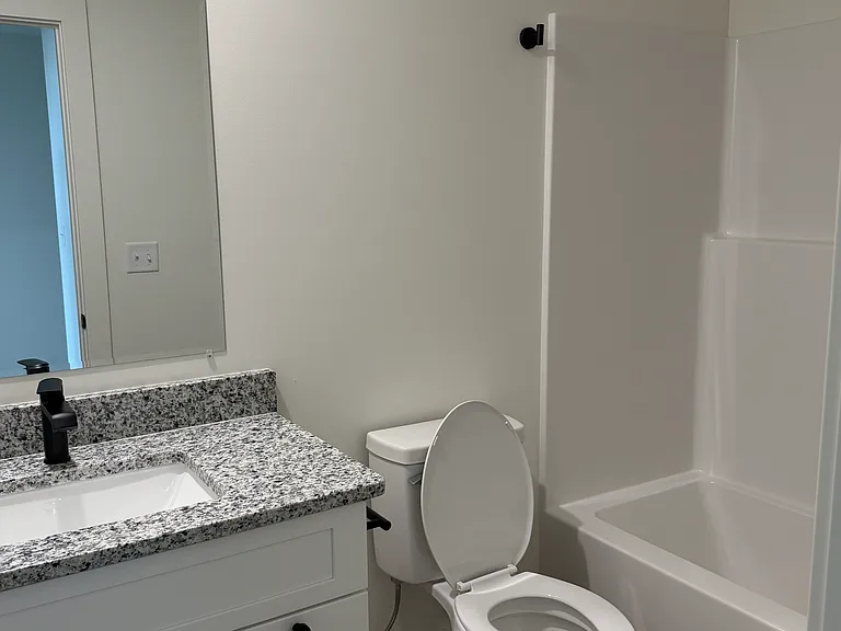 707 E Briarbrook Ln — Photo 12