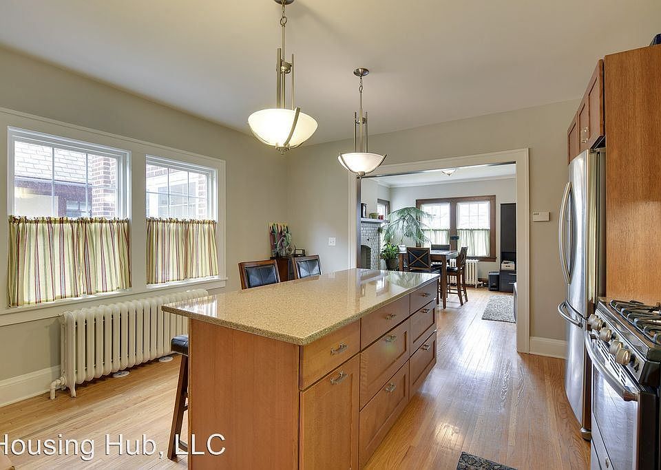 1st image of 2420 Seabury Ave APT 2