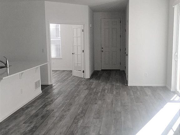 4th image of 4356 S Netherland St