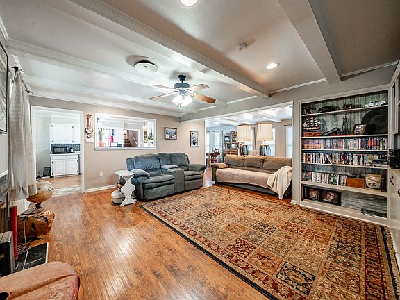 5th image of 510 Elizabeth Ave