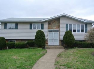 605 Shirley Ln, Dunmore, PA