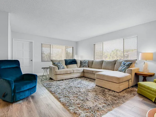 2348 Shelley St APT 8, Clearwater, FL 33765