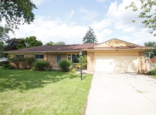 4811 Willow Brook Dr, Fort Wayne, IN 46835