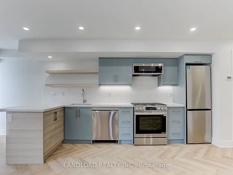 71 Livingstone Ave #LOWER — Photo 15