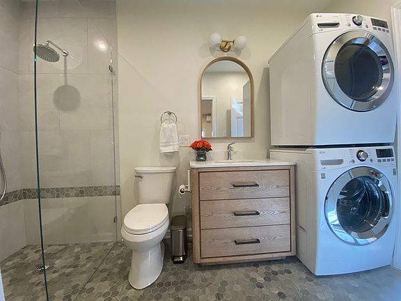 4th image of 2318 Honeysuckle Ct #1