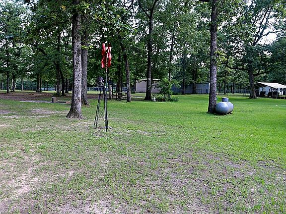3rd image of 160 Oakdale Dr