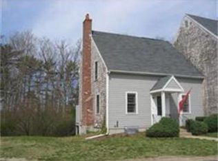 438 Twin Lakes Dr, Halifax, MA 02338