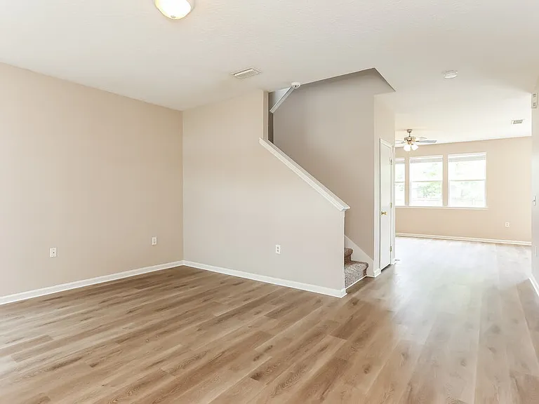 2300 Justin Lake Dr — Photo 5