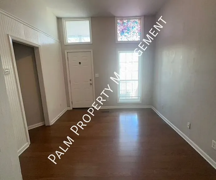 613 E Duffy St #A — Photo 3