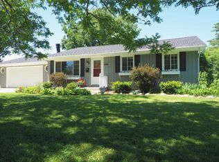 8204 Harrison Rd, Bloomington, MN 55437