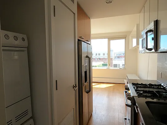 Rented by R New York | media 23