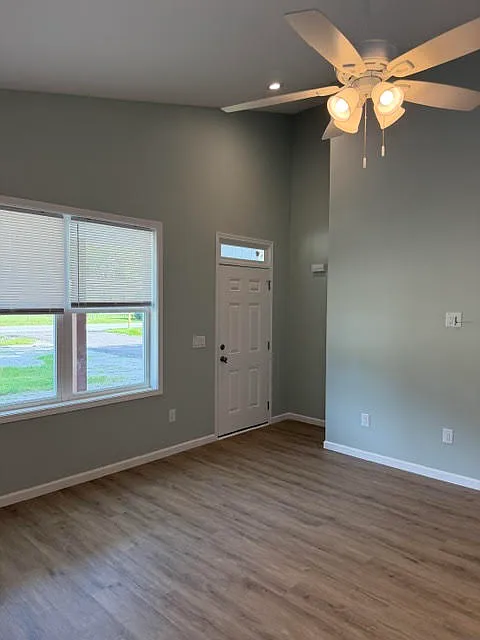 107 Fairview Street - 1 — Photo 2